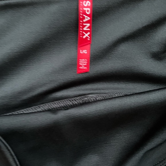 SPANX - Picture 3 of 4